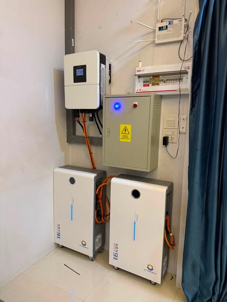 ระบบ 8 kW พร้อมวงจรชาร์จรถไฟฟ้า — จันทบุรี